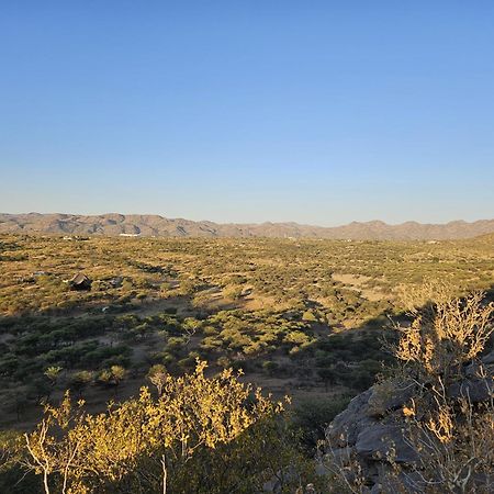 Windhoek Game Camp Lafrenz Township Luaran gambar